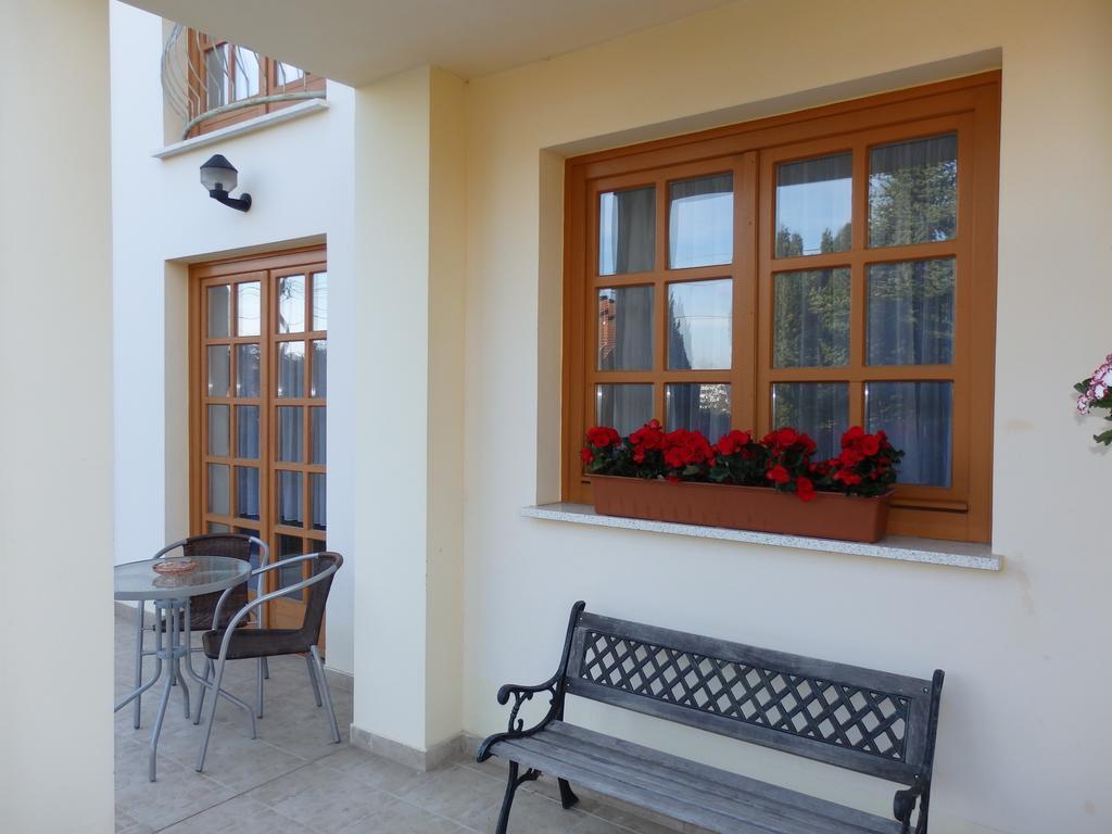 Relax House Апартаменти